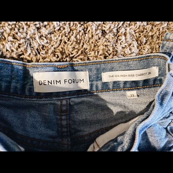 Denim Forum | The Gia High Rise Carrot 28L - Picture 4 of 6